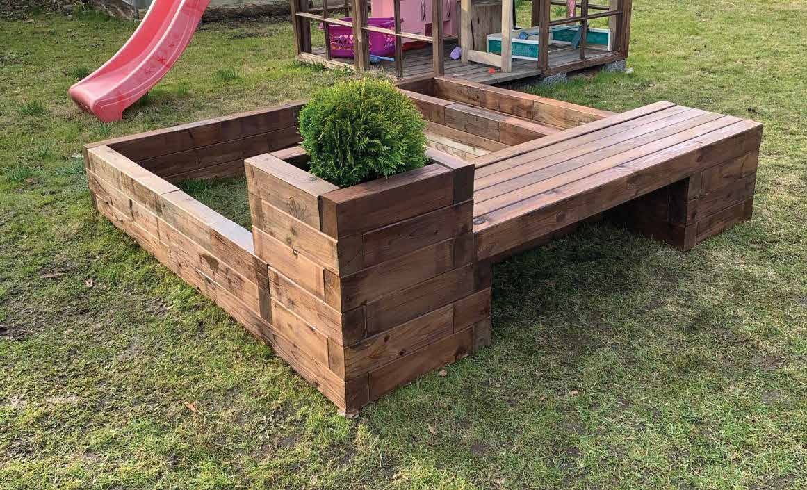 Municipal retaining wall