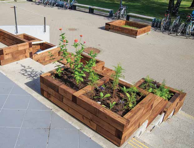 Office terrace raised beds